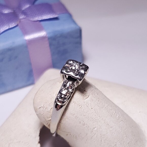 Antique Estate .10ctw Natural Rd Diamond square top 14Kt WG Engagement Ring23385 - Picture 2 of 6